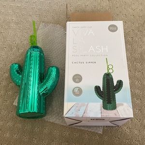 NWT - Viva La Splash - Cactus cup sipper